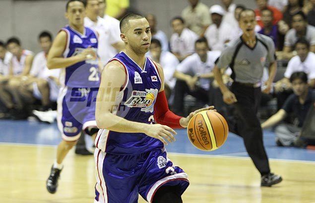 Chris Lutz Fitagain Lutz works to get rhythm timing back PBA