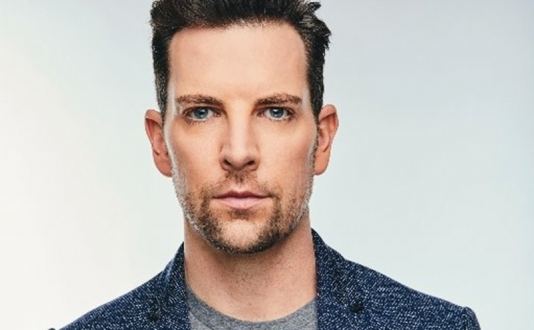 Chris Mann (singer) Chris Mann Visit Union Square Hotels Shopping Travel and Events