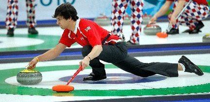Chris Plys Vancouver Scene Crazy for curling NJcom
