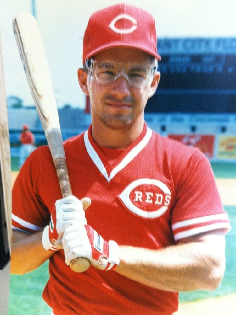 Mumbai Cobras on X: Welcome to Mumbai Chris Sabo! Former Major League  Baseball All-Star and Reds Hall of Famer, Chris Sabo, will become the first  manager of the Mumbai Cobras. 🐍 ⚾️