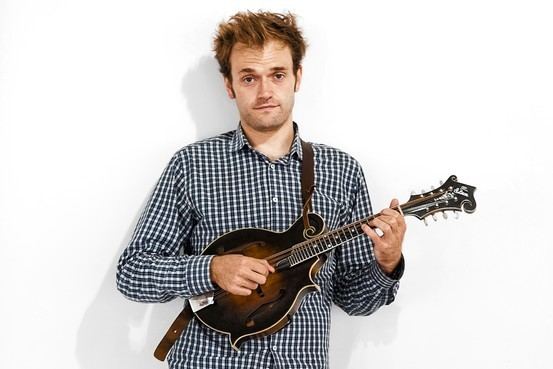 Chris Thile Chris Thile Releases an Album of Bach Suites on Mandolin WSJ