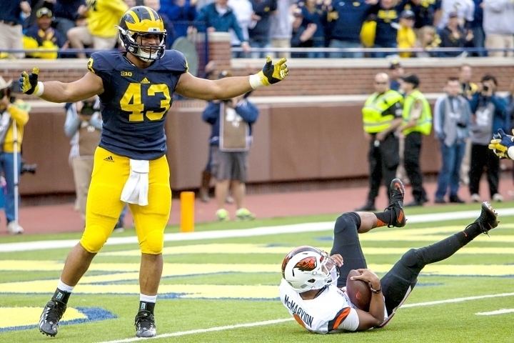 Chris Wormley 2016 Season Countdown 7 Chris Wormley Touch the Banner