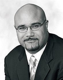 Chris Zorich httpsuploadwikimediaorgwikipediacommonsthu