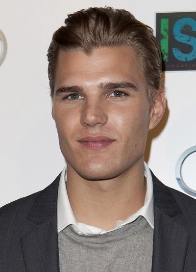 Chris Zylka Chris Zylka Ethnicity of Celebs What Nationality