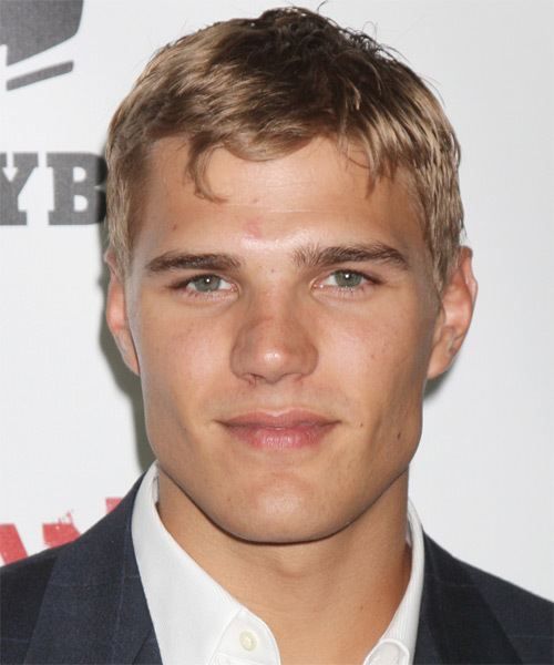 Chris Zylka Chris Zylka Hairstyles Celebrity Hairstyles by