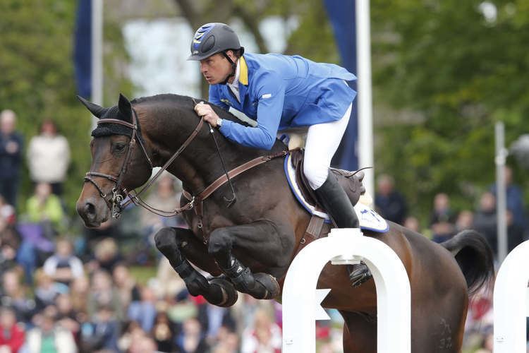 Christian Ahlmann Christian Ahlmann wins Grand Prix as LGCT and Hamburg sign