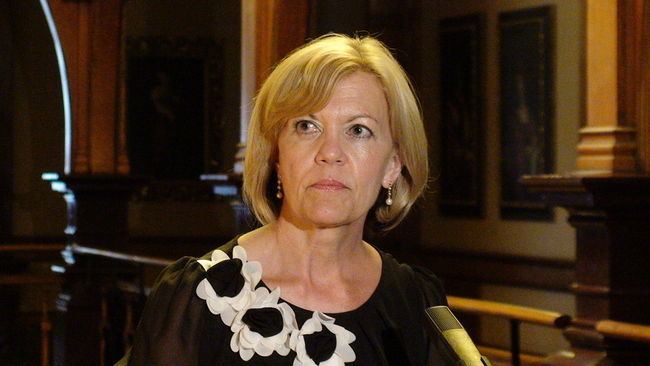 Christine Elliott Christine Elliott to run for PC leader Ontario News
