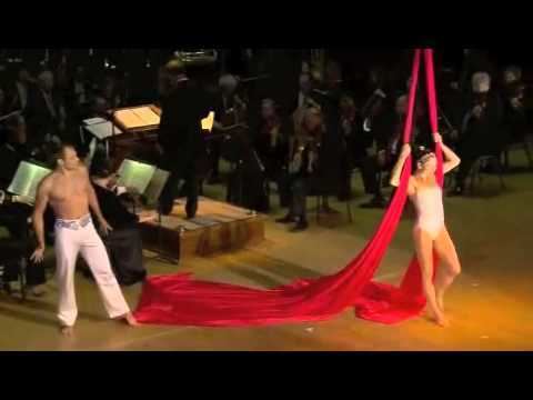 Christine Van Loo Christine Van Loo duo flying silks Cirque de la Symphonie YouTube