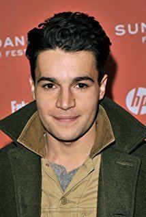 Christopher Abbott iamediaimdbcomimagesMMV5BMTkxMzE4NTg3MV5BMl5