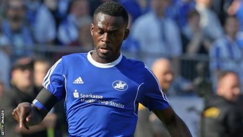 Christopher Mandiangu Christopher Mandiangu Hamilton sign up former Germany youth BBC Sport