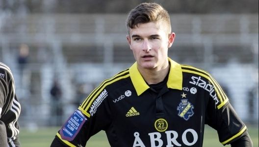 Christos Gravius Fotbolltransferscom Officiellt AIK frlnger med Christos Gravius