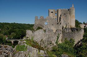 Château d'Angles-sur-l'Anglin httpsuploadwikimediaorgwikipediacommonsthu