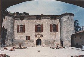 Château de la Calade httpsuploadwikimediaorgwikipediacommonsthu