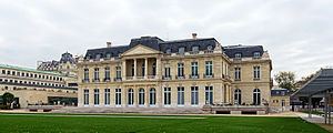 Château de la Muette httpsuploadwikimediaorgwikipediacommonsthu
