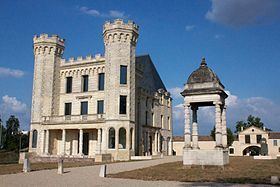 Château de Lormont httpsuploadwikimediaorgwikipediacommonsthu