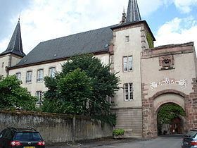 Château de Lupfen-Schwendi httpsuploadwikimediaorgwikipediacommonsthu