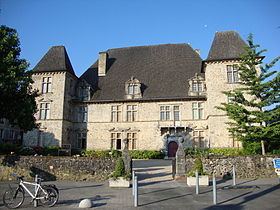 Château de Maÿtie httpsuploadwikimediaorgwikipediacommonsthu