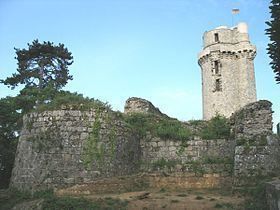 Château de Montlhéry httpsuploadwikimediaorgwikipediacommonsthu