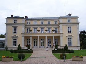 Château de Voisins (Louveciennes) httpsuploadwikimediaorgwikipediacommonsthu