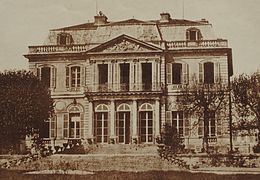 Château d'Issy httpsuploadwikimediaorgwikipediacommonsthu