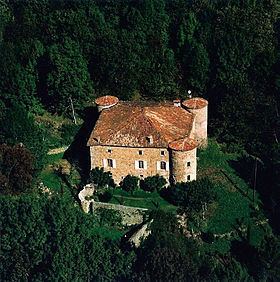 Château du Pin httpsuploadwikimediaorgwikipediacommonsthu