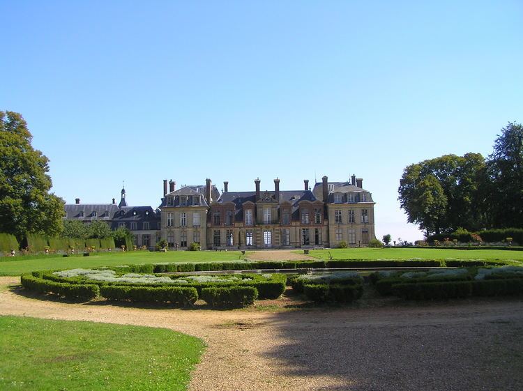 Château of Thoiry FileChateau de Thoiry 01jpg Wikimedia Commons