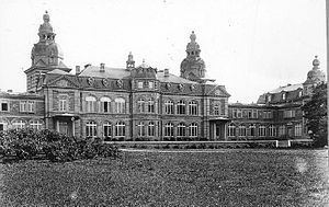 Château royal d'Ardenne httpsuploadwikimediaorgwikipediacommonsthu
