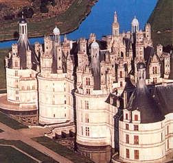Châteaux of the Loire Valley wwwsouthfrancecomloirephotoschambordjpg