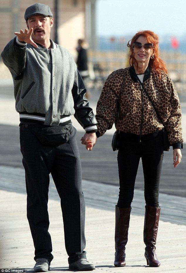 Chuck (film) Naomi Watts and Liev Schreiber on set of new movie The Bleeder