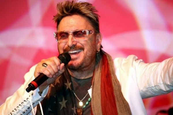 Chuck Negron A Conversation with Chuck Negron of Three Dog Night OurVinyl