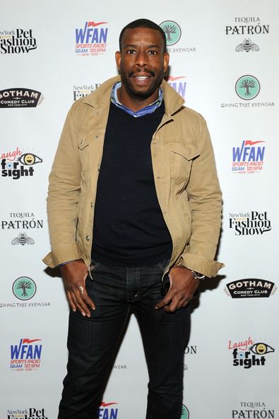 Chuck Nice Chuck Nice Photos Arrivals at the Laugh for Sight All