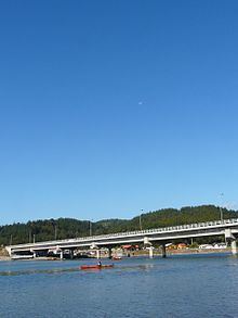 Cáhuil Bridge httpsuploadwikimediaorgwikipediacommonsthu