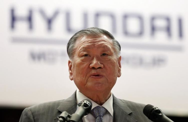 Chung Mong-koo Hyundai chairman highest paid S Korean CEO 6 million over 9