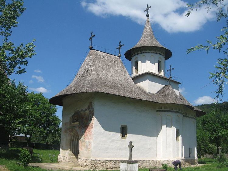 Church of the Holy Cross, Pătrăuți