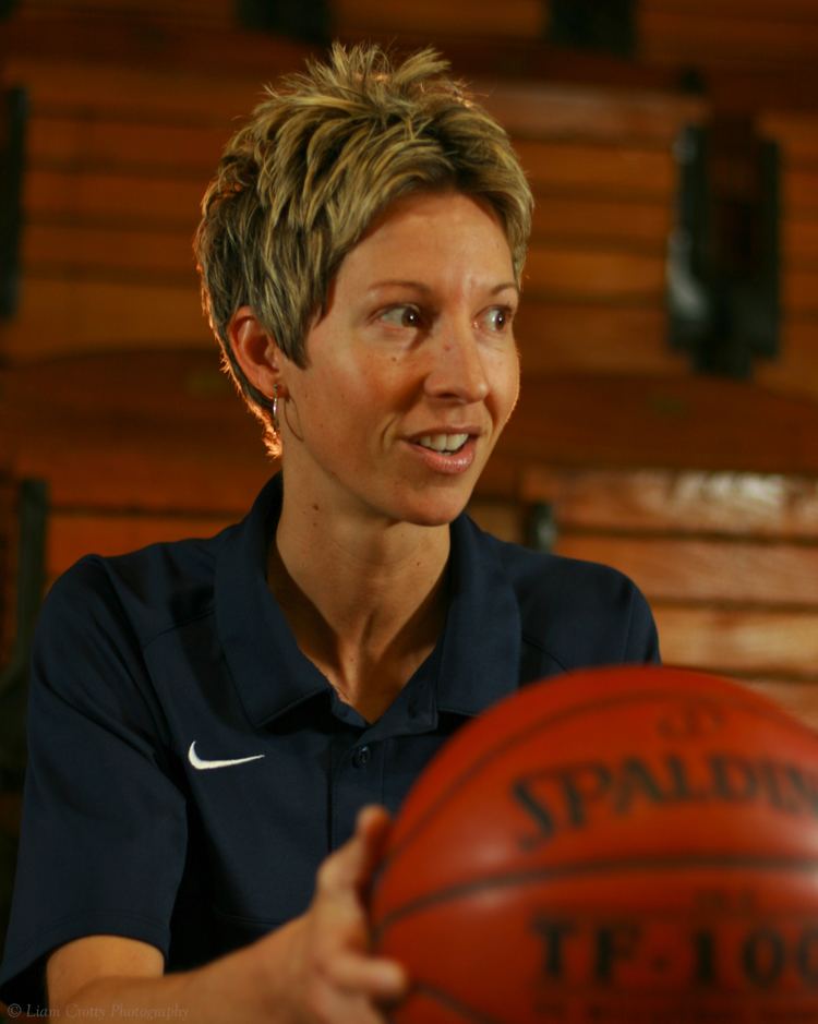 Cindy Blodgett A Maine heroine Former WNBA player and current UMaine head coach