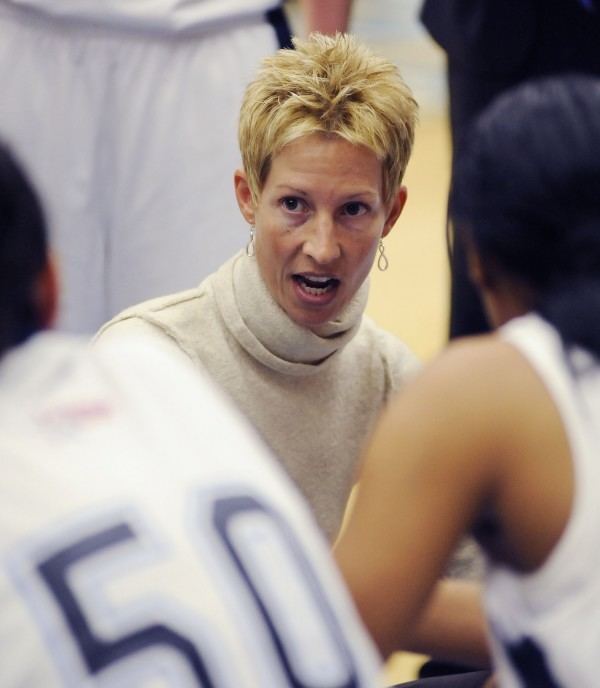 Cindy Blodgett Fired UMaine coach Cindy Blodgett to hold press conference Thursday