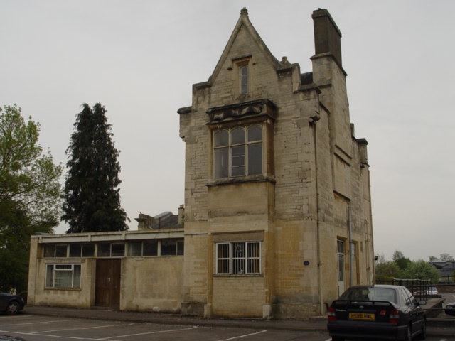 Cirencester Town railway station