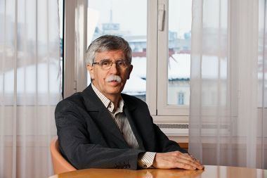 Ciril Ribičič Dr Ciril Ribii bivi ustavni sodnik in profesor na Pravni