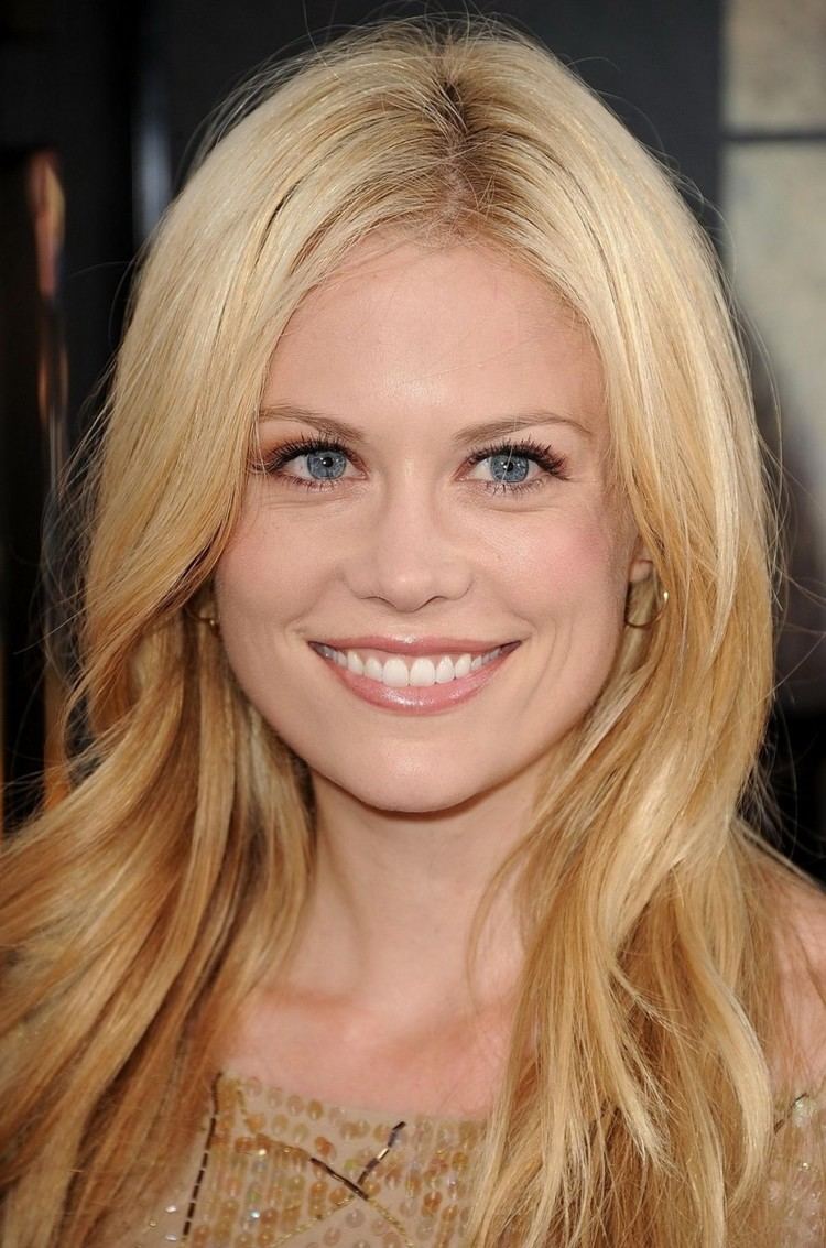 Claire Coffee - Wikipedia