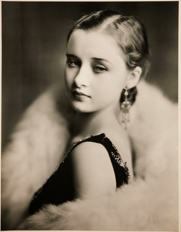 Claire Dodd Claire Dodd starred mostly in silent movies through the 1930s Her
