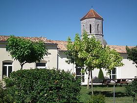 Clam, Charente-Maritime httpsuploadwikimediaorgwikipediacommonsthu