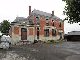 Clamecy, Aisne httpsuploadwikimediaorgwikipediacommonsthu