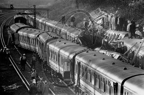 Clapham Junction rail crash Topic The 1988 Clapham Rail crash Fakeologistcom
