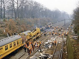 Clapham Junction rail crash httpsuploadwikimediaorgwikipediacommonsthu