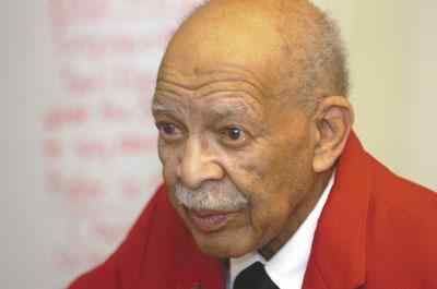 Clarence Dart Tuskegee Airman Clarence Dart and his family say portrayal in Red