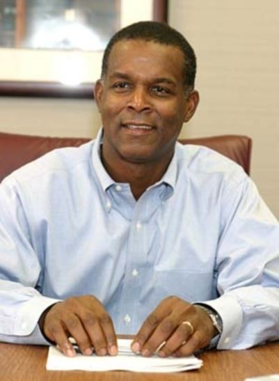 Clarence Otis, Jr. PicturePhoto Of Clarence Otis Jr The CEO Of Red Lobster And