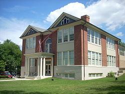 Clarendon School httpsuploadwikimediaorgwikipediacommonsthu