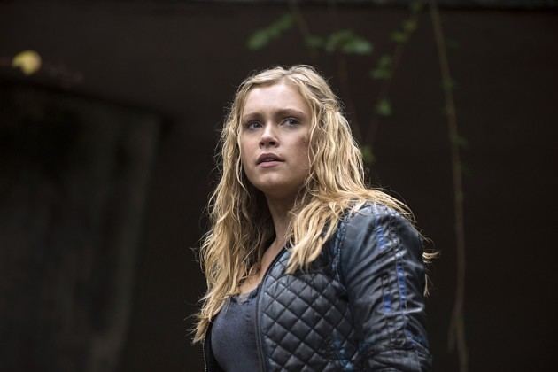 Clarke Griffin Kiss My Wonder Woman Strong Female Character Friday Clarke Griffin