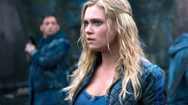 Clarke Griffin The 10039 Season 4 Spoilers Release Date Clarke Griffin Saves The