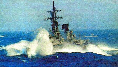 Claude V. Ricketts Rough seas CVR 1972 Navy USS Claude VRicketts DDG5